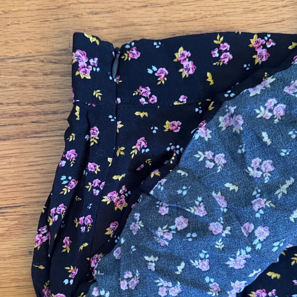 Zara Black Floral Skirt - Picture 5 of 5